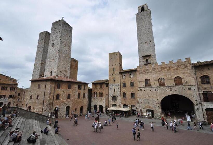 فندق Fattoria Abbazia Monte Oliveto