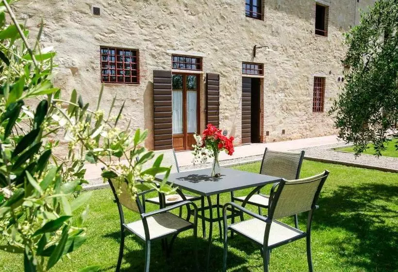 ホテル Fattoria Abbazia Monte Oliveto