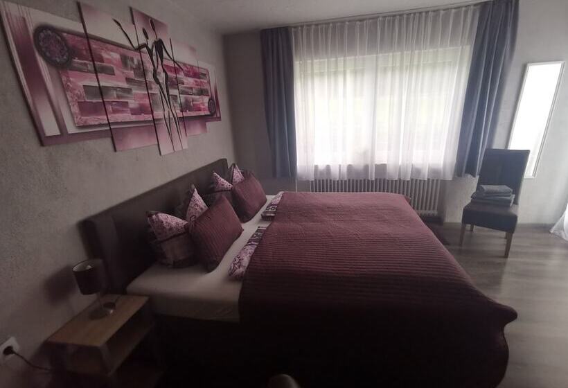 בית מלון כפרי Hennetaler Hof