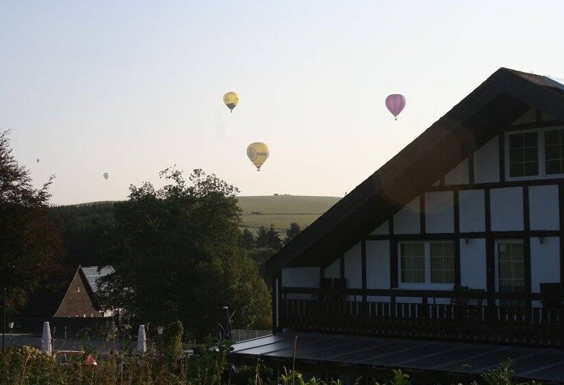 בית מלון כפרי Hennetaler Hof