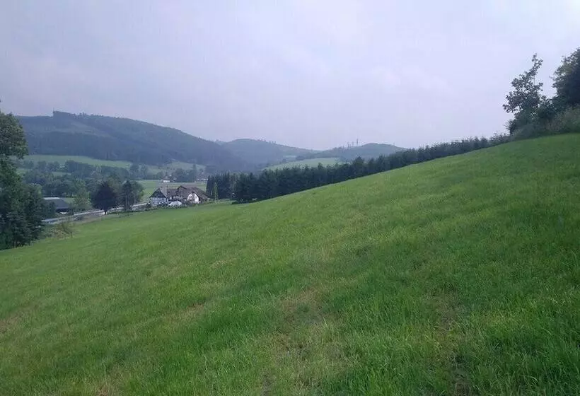 ホテル Hennetaler Hof