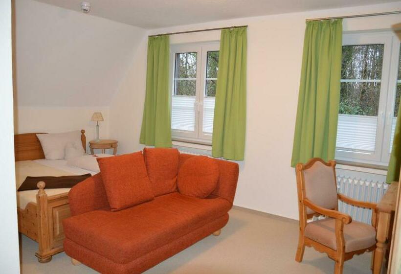 בית מלון כפרי Holter Schloßkrug