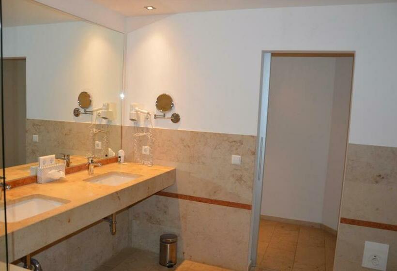 בית מלון כפרי Holter Schloßkrug