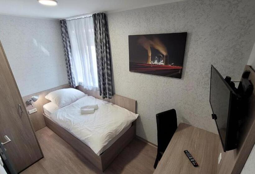 בית מלון כפרי Landgasthof Kelzenberg