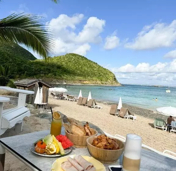 هتل Le Domaine Anse Marcel Beach Resort