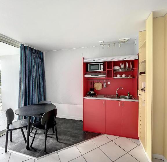 هتل Le Domaine Anse Marcel Beach Resort