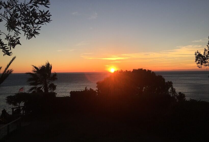 Отель Albergo Luna Di Marzo