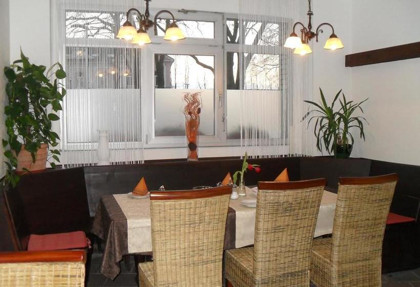 בית מלון כפרי Monopol