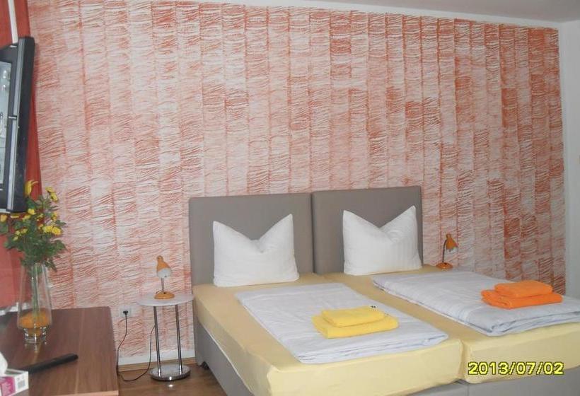 בית מלון כפרי Monopol