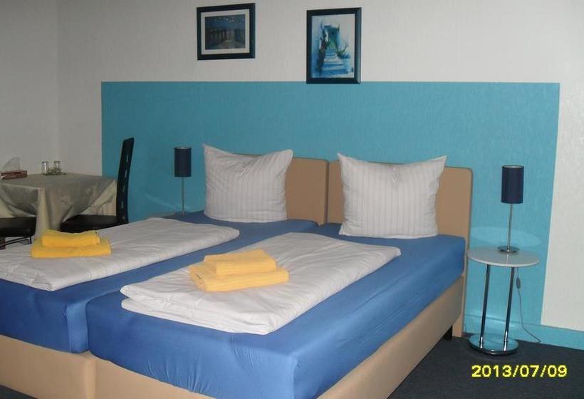 בית מלון כפרי Monopol