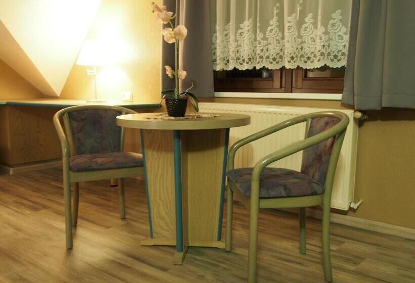 فندق Pension Ottendorf Okrilla