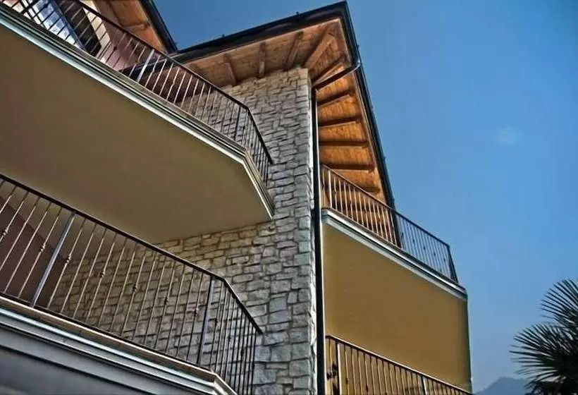هتل Residenza Le Due Torri