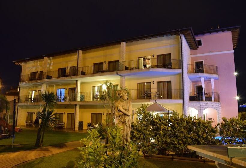 ホテル Residenza Le Due Torri