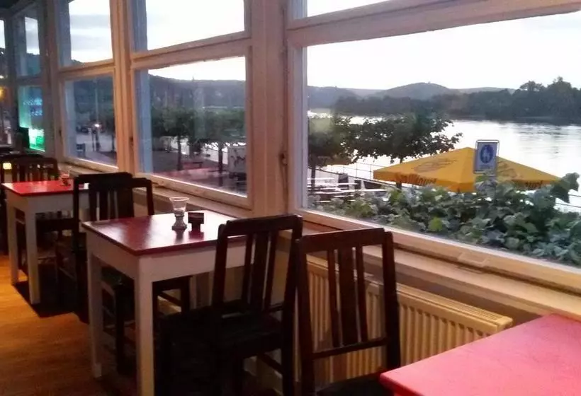 Hotelli Rhein Anker