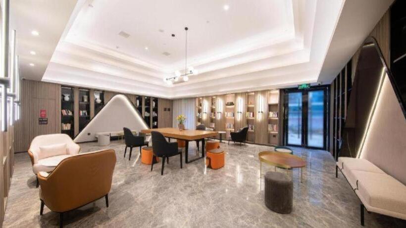 Atour Hotel Huainan Railway Station Commercial And Cultural Square