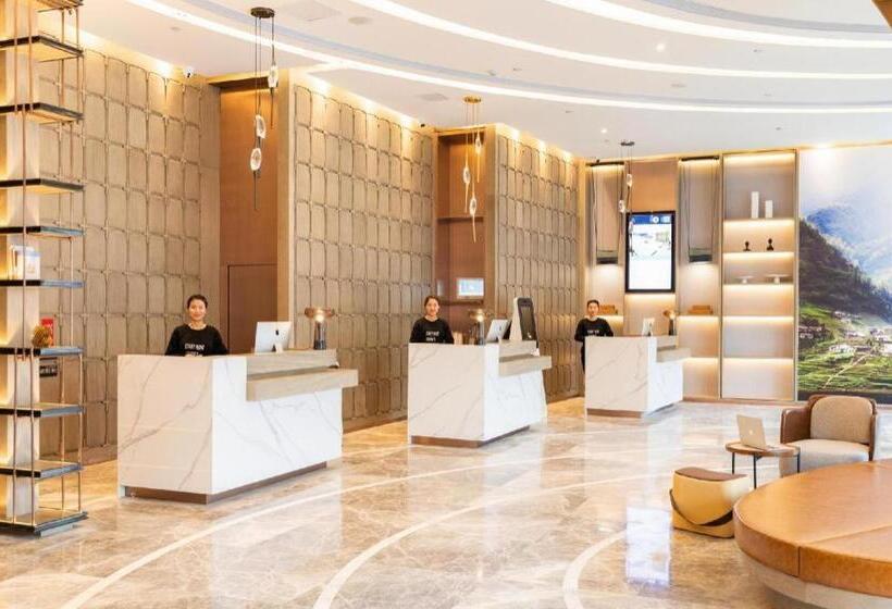 Atour Hotel Huainan Railway Station Commercial And Cultural Square