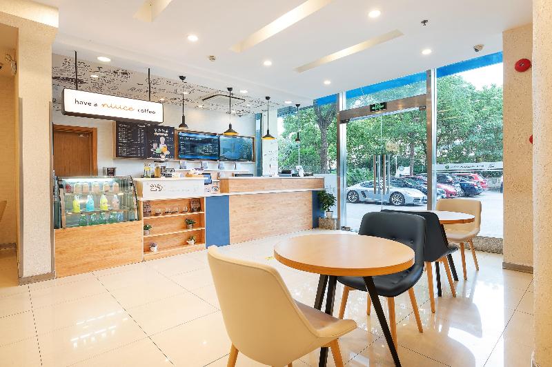 호텔 Hanting Express Shanghai North Zhangyang Road