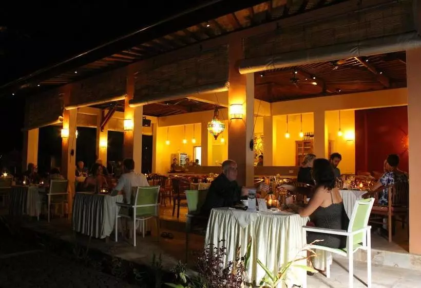 ホテル Holiway Garden Resort & Spa   Bali