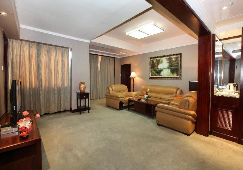 ホテル New Century Pujiang