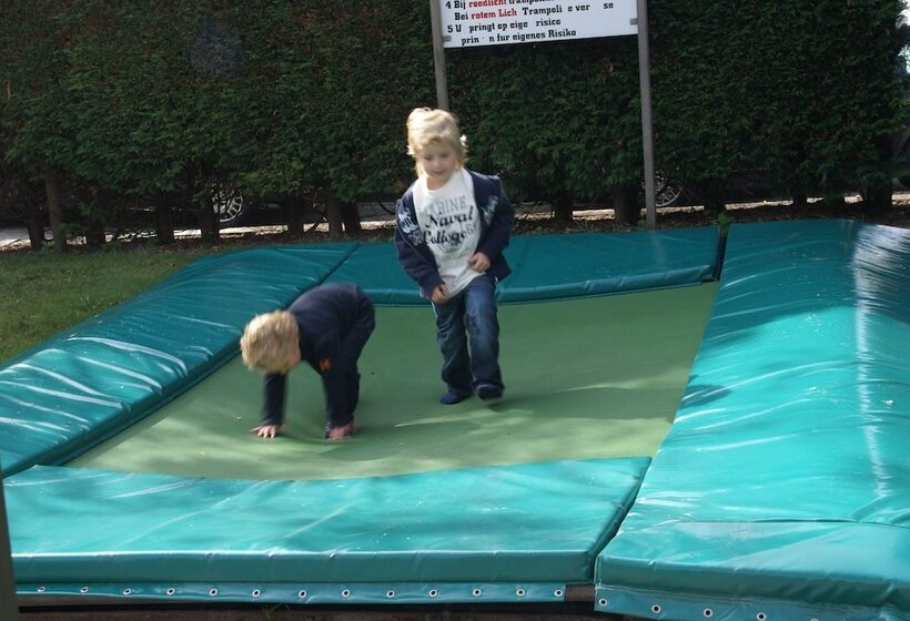 فندق Restaurant De Boekanier