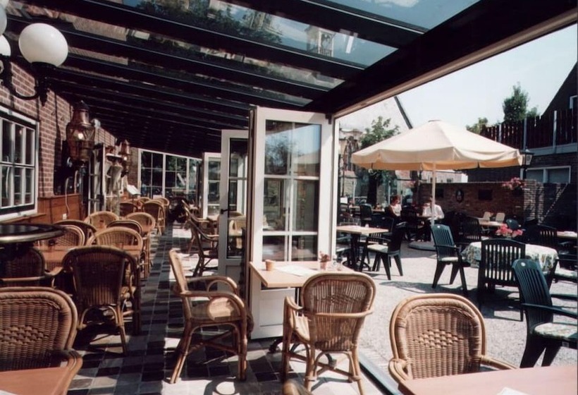 فندق Restaurant De Boekanier