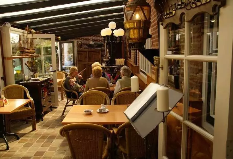 ホテル Restaurant De Boekanier