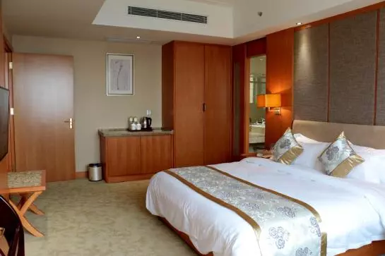 هتل The Grand Plaza