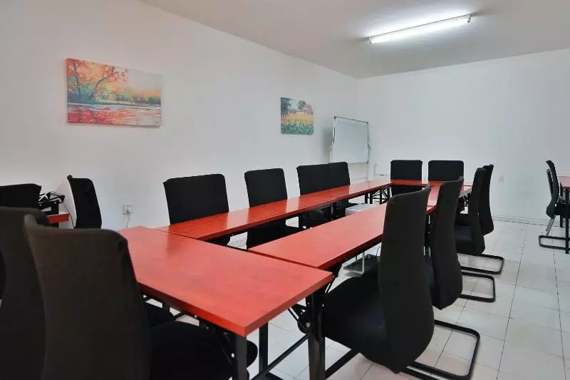 ホテル Hanting  Qingdao Taidong Wanda