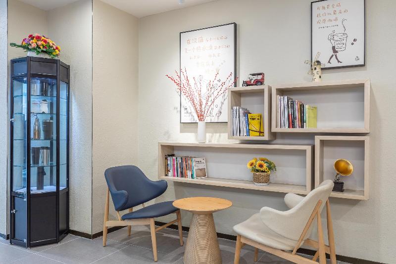 Hotel Hanting Qingdao Taidong Wanda