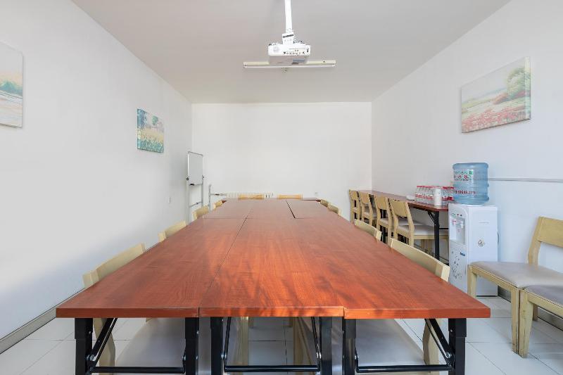 Hotel Hanting Qingdao Taidong Wanda