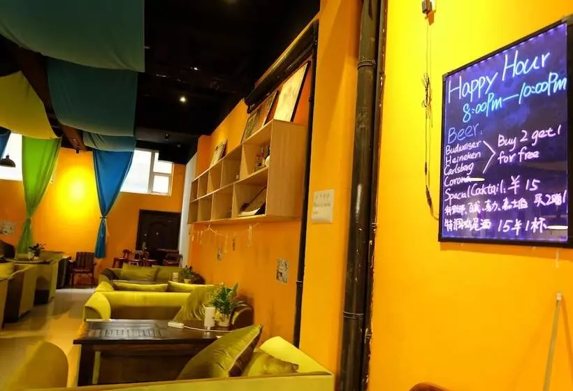 Hotelli Alley Youth Hostel