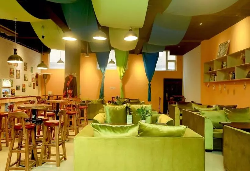 Hotelli Alley Youth Hostel
