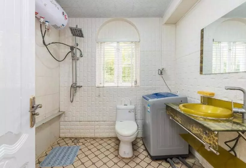 هتل Sanya Sunshine Holiday Apartment (yalong