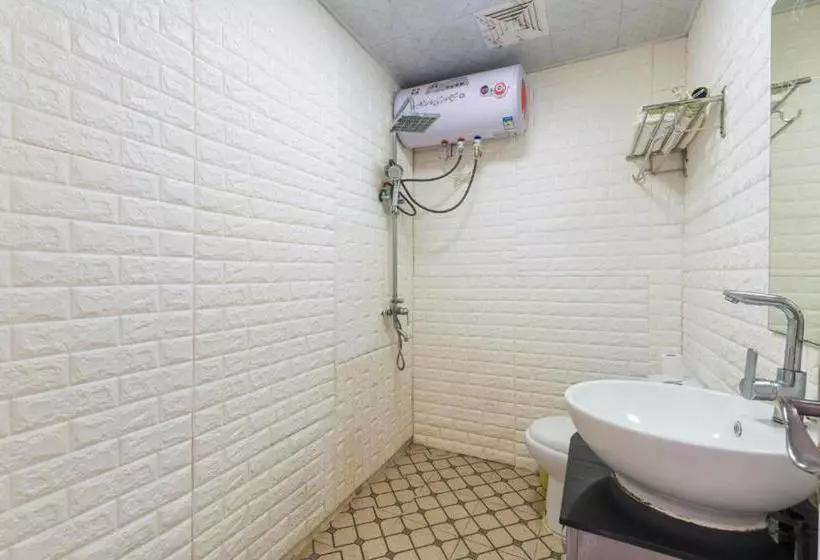 هتل Sanya Sunshine Holiday Apartment (yalong