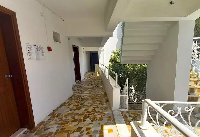 Hotel Tropicana