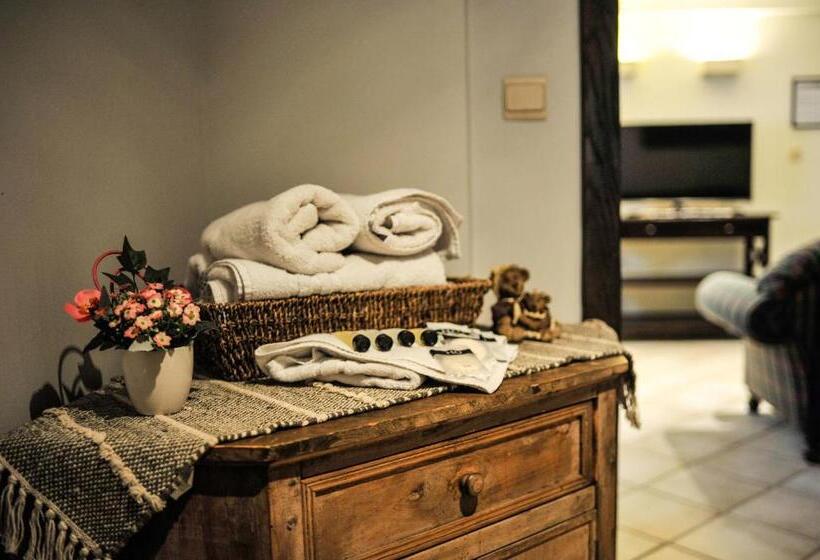 فندق B&b De Dubbelmolen