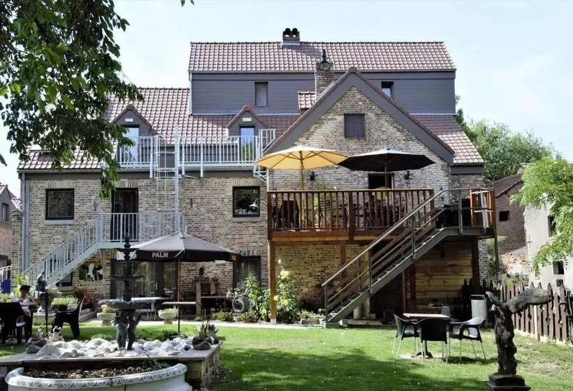 Hotelli B&b De Dubbelmolen