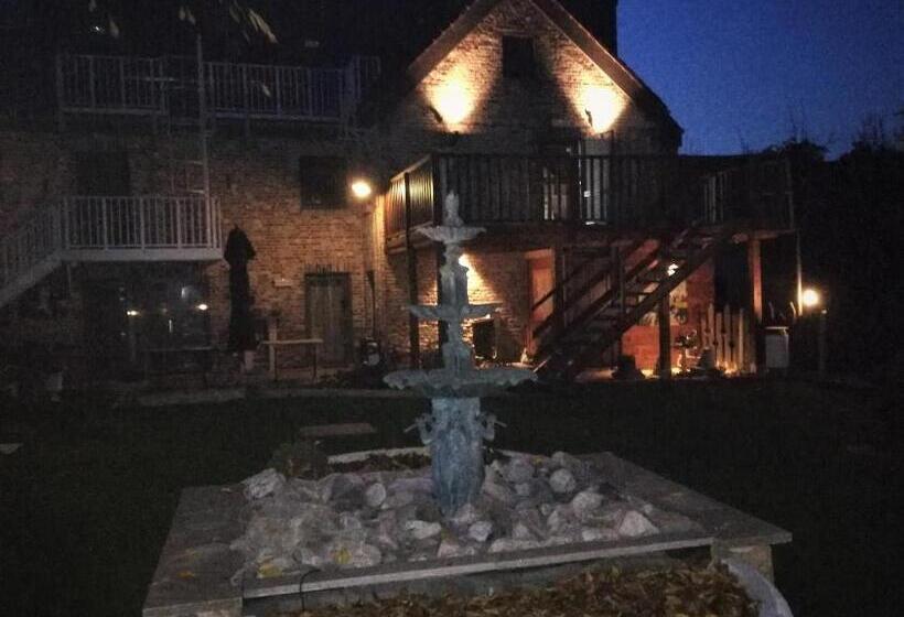 فندق B&b De Dubbelmolen