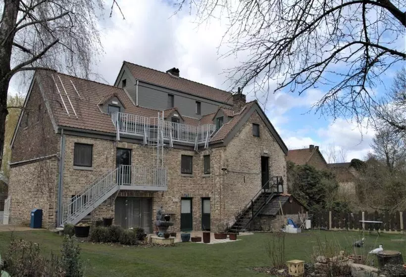 Hotelli B&b De Dubbelmolen