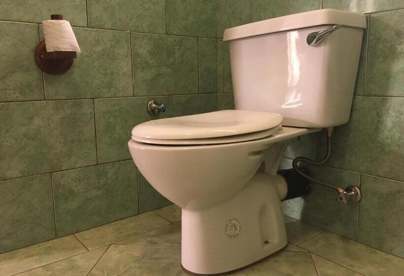 בית מלון כפרי Bristol Cottages Kilimanjaro