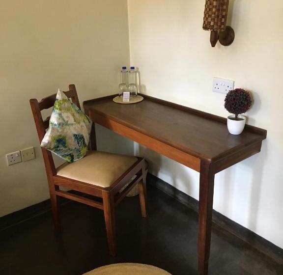 בית מלון כפרי Bristol Cottages Kilimanjaro