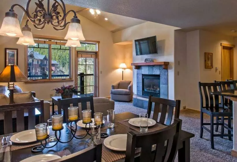 هتل Grand Timber Lodge