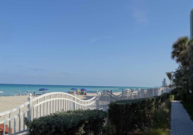 فندق Hollywood Condos