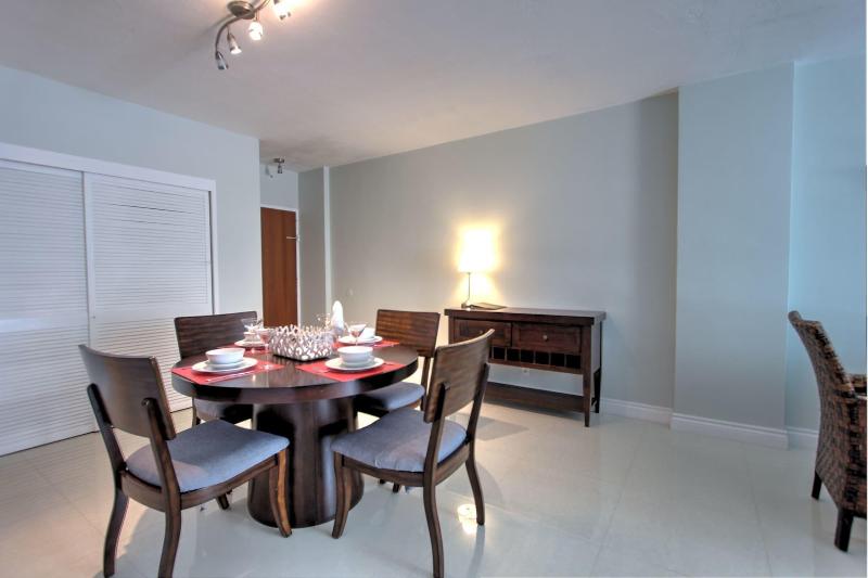 فندق Hollywood Condos