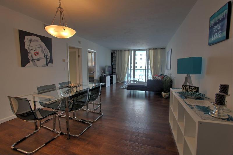 فندق Hollywood Condos