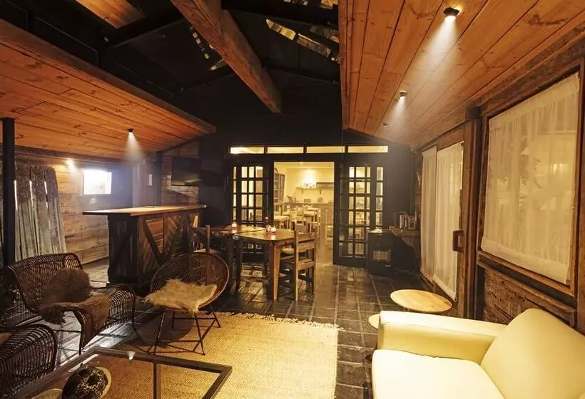 ホテル Newen B&b