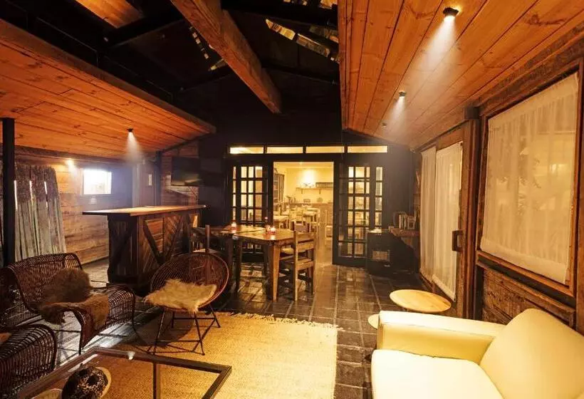 ホテル Newen B&b