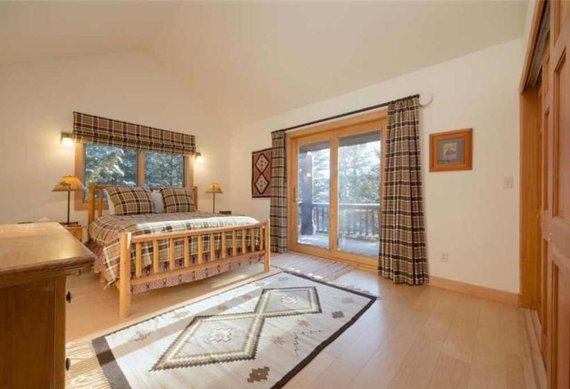 هتل Phoenix House