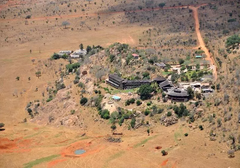 هتل Voi Safari Lodge