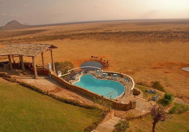 هتل Voi Safari Lodge